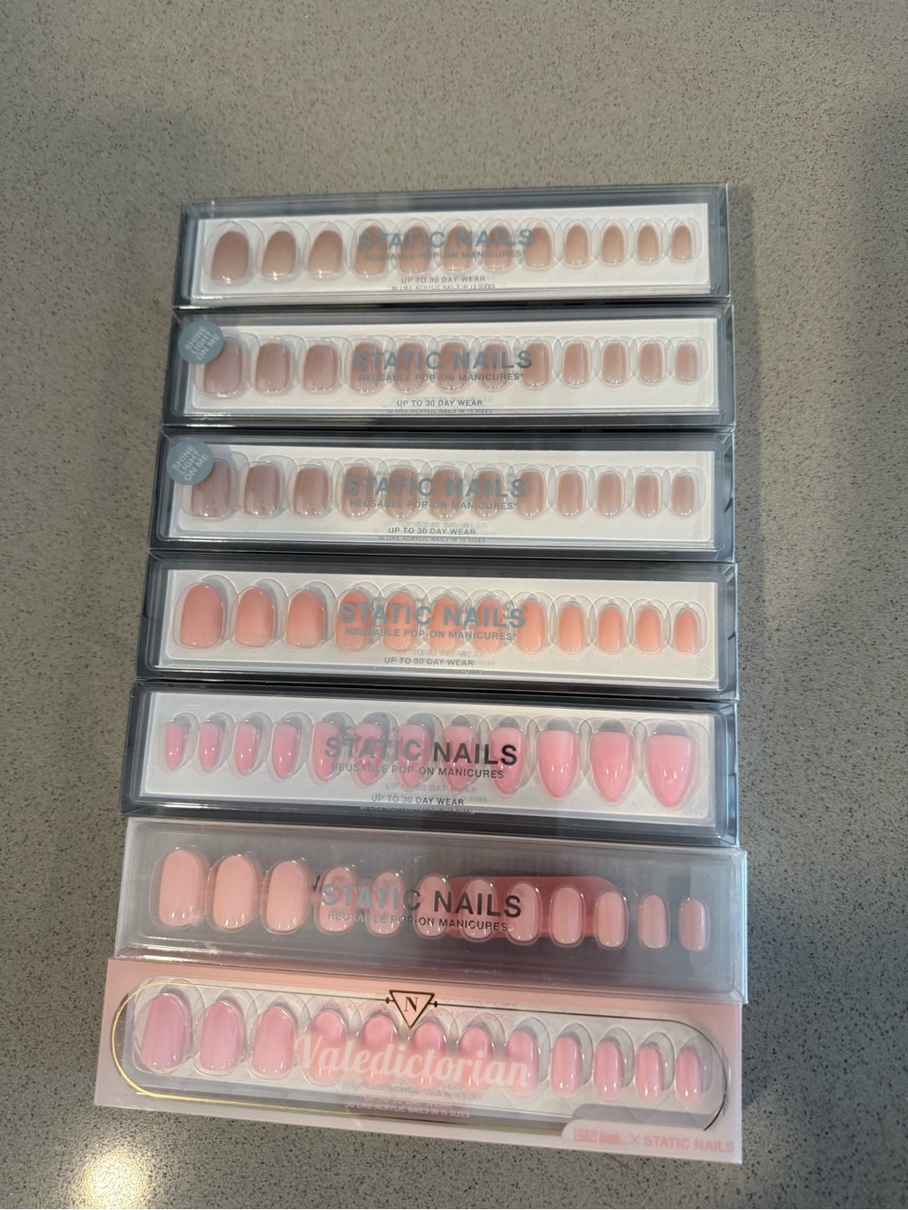 Static Nails Press-On Manicure Set — Shades of Pink (7-Pack)